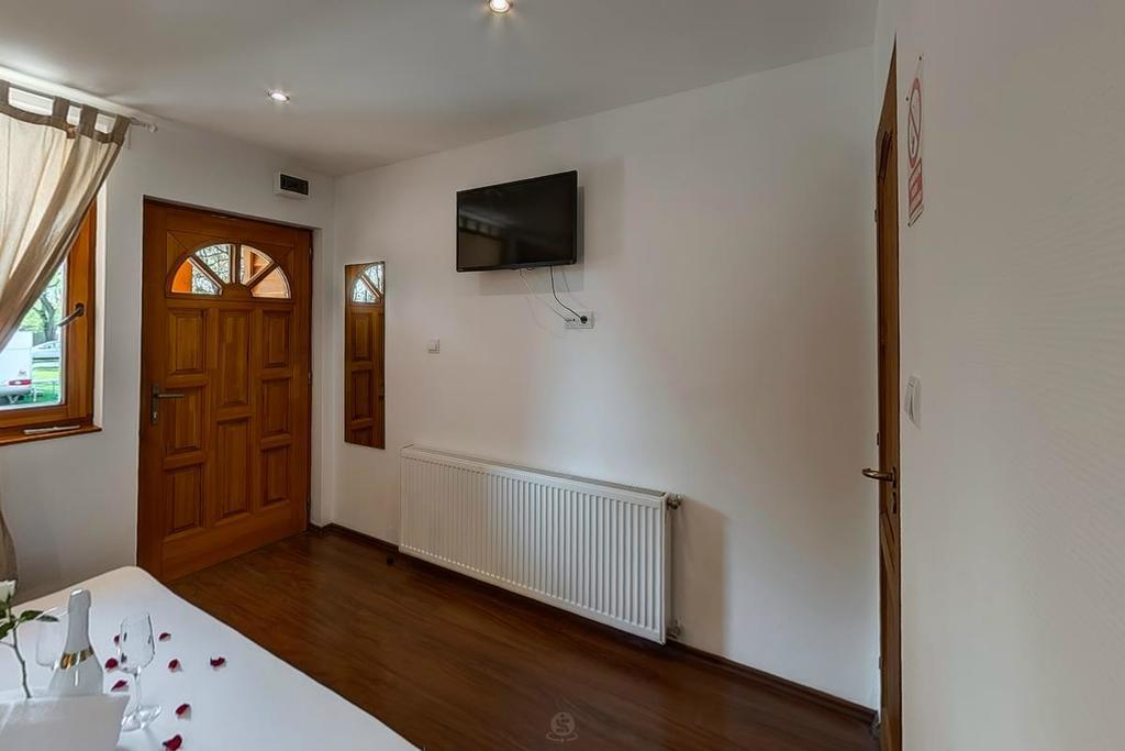 Hotel Aréna Kemping&Vendégház à Budapest Extérieur photo